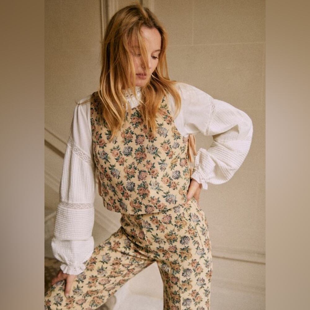 Sezane Jacopo Blouse in Jacquard Roselle 14
